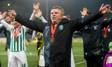 «Он уйдет бедолагой». Казахстанского тренера с позором выгоняют из европейского клуба