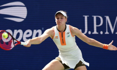 Уверенную победу «зафиксировали» в матче Елены Рыбакиной за четвертьфинал US Open-2025