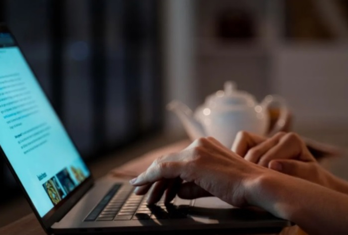 Учёные выяснили, какие люди чаще всего спорят о политике в интернете