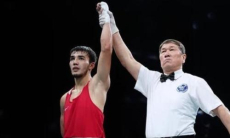 Казахстан разгромом закрыл третий день исторического ЧМ-2025 по боксу