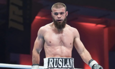 Объявлен титульный бой боксера из Казахстана против непобежденного чемпиона