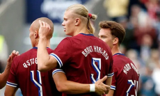 Со счетом 11:1 и пента-триком завершился матч отбора на ЧМ-2026 по футболу