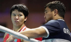 Нокдауном и разгромом обернулся бой Казахстана за медаль ЧМ-2025 по боксу