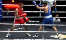 Бой казахстанского боксера против олимпийского чемпиона из Узбекистана завершился разгромом