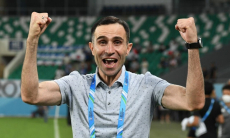 Главному тренеру сборной Узбекистана предложили контракт за рубежом