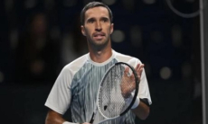 Разгромом за 46 минут завершился матч казахстанского теннисиста за полуфинал турнира во Франции