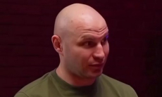 Непобеждённому супертяжу из Казахстана указали на серьёзную проблему перед главным боем в карьере