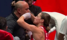 Финал Казахстана на ЧМ-2025 по боксу перерос в громкий скандал. Видео