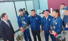 Кайрат Сатжанов и чемпионы мира-2025 сделали заявления после возвращения в Казахстан