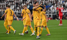 Восемь голов за тайм забито в матче Лиги Чемпионов