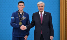 Братья Сабырхан, Айбек Оралбай и другие получили госнаграды от Президента