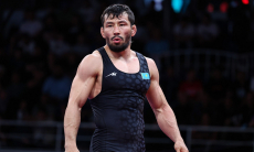 Призер Олимпиады из Казахстана сразится за медаль ЧМ-2025 по борьбе