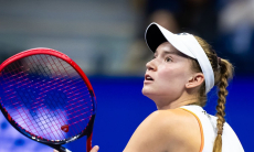 Разгром определил первую соперницу Елены Рыбакиной на топовом турнире в Китае