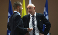 Отношения УЕФА и ФИФА оказались под угрозой. Подробности