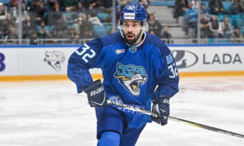 «Пятерку не поставлю». Новичок «Барыса» оценил свой дебют в КХЛ и обратился к болельщикам