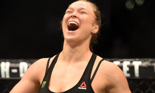 Звезда UFC вернулась в октагон. Видео