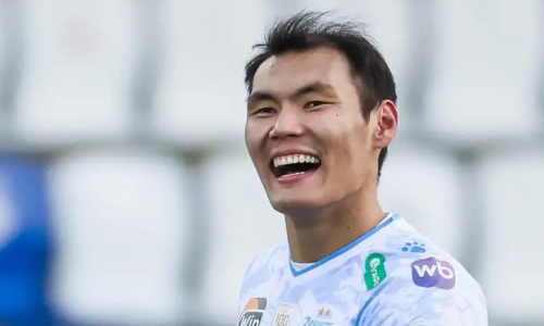 Нуралы Алипа в «Зените» посадили на лошадь. Видео