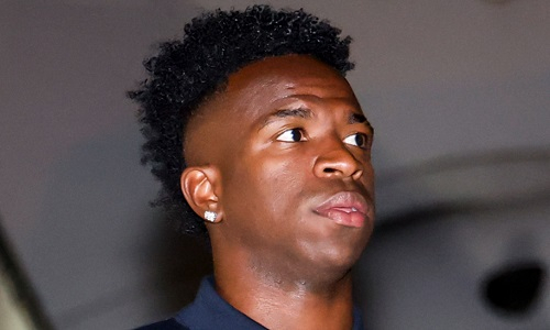 «Реал» разочаровал казахстанцев после прилета в Алматы