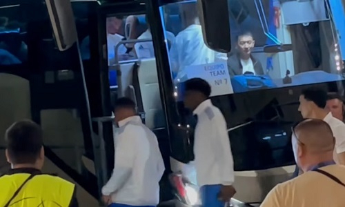 Футболисты «Реала» снова проигнорировали казахстанских фанатов. Видео