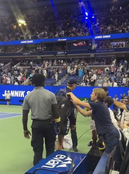 Неожиданный инцидент случился в матче Бублика с лучшим теннисистом мира