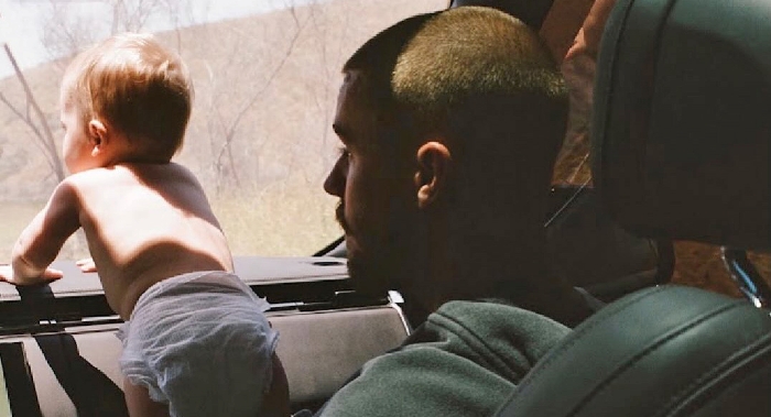 Джастин Бибер опубликовал редкое фото с сыном