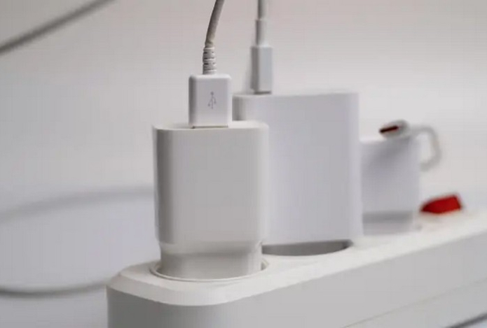 Названы бытовые привычки, от которых лучше отказаться. Они грозят пожаром