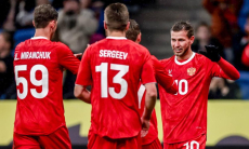 Разгромом завершился исторический матч сборной России по футболу