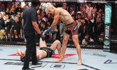 Алекс Перейра резко отреагировал на травму Магомеда Анкалаева в реванше на UFC 320