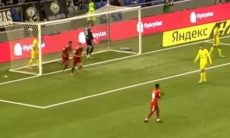 «Астана» пропустила гол пяткой от казахстанского нападающего. Видео