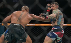 Боец из Казахстана отреагировал на исход скандального боя Аспиналл — Ганн