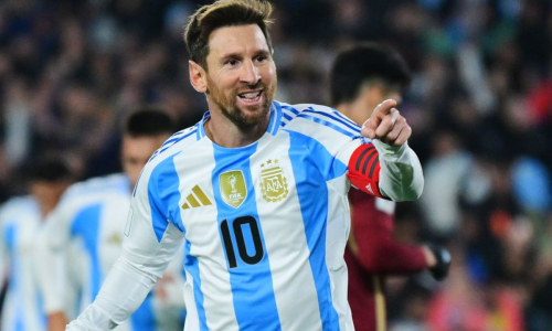Месси помог Аргентине оформить унизительный разгром