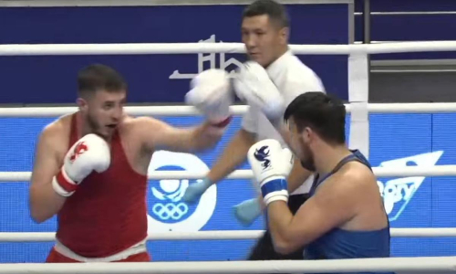 Завоевавший исторический титул казахстанский супертяж потерпел поражение