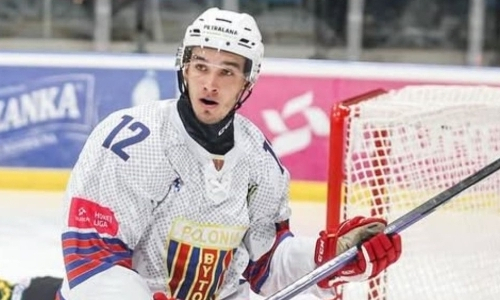 Хоккеист из Казахстана помог обыграть европейскую команду