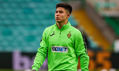 Дастана Сатпаева предупредили о трудностях в «Челси»