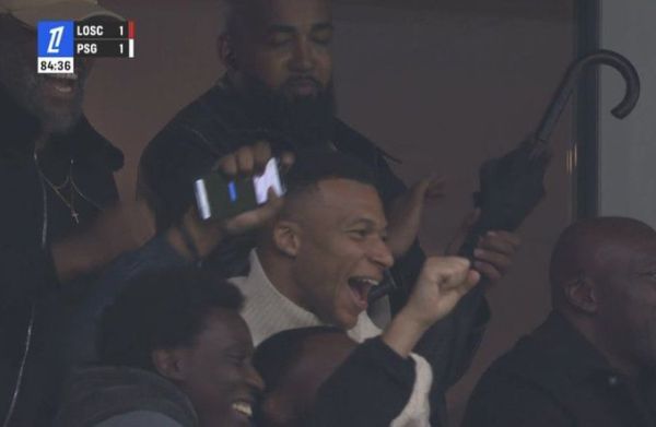 Мбаппе отреагировал на гол младшего брата в ворота «ПСЖ»