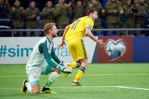 Тренеры меняются, а они остаются. Главные долгожители сборной Казахстана по футболу