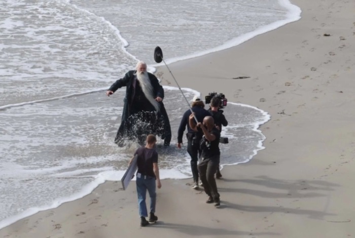 Джон Литгоу стал новым Дамблдором — показаны первые кадры сериала «Гарри Поттер»