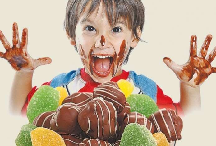 Названа неожиданная польза ограничения сладкого для детей