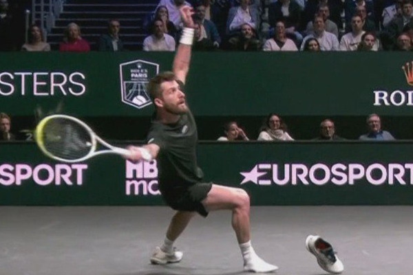 Курьез произошел во время матча Александра Бублика