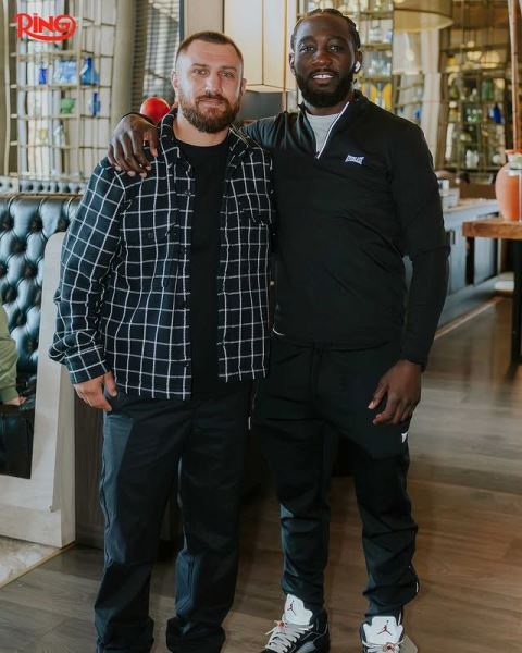 Василия Ломаченко заметили в компании лучшего боксера мира. Фото