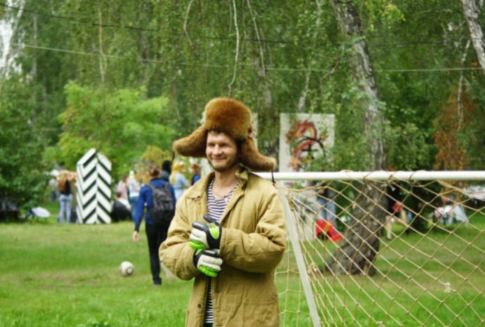 Советская мода снова в тренде — фуфайки, ушанки и олимпийки ворвались в стритстайл