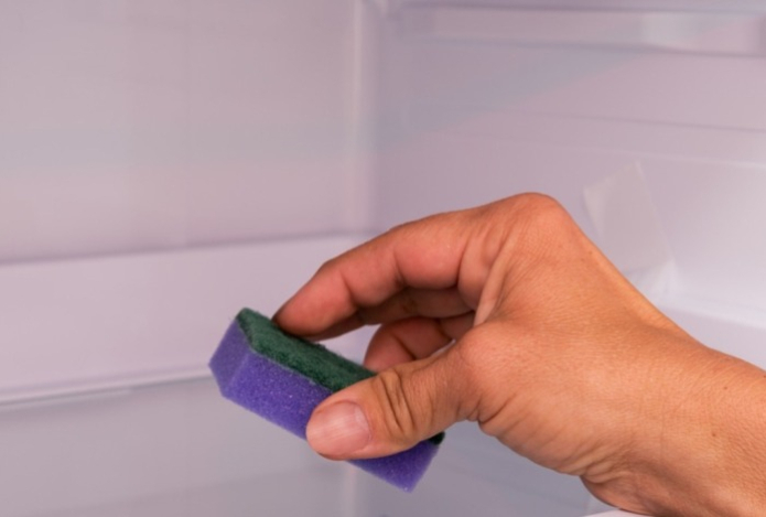 Этот трюк с губкой для мытья посуды продлить жизнь овощам и фруктам