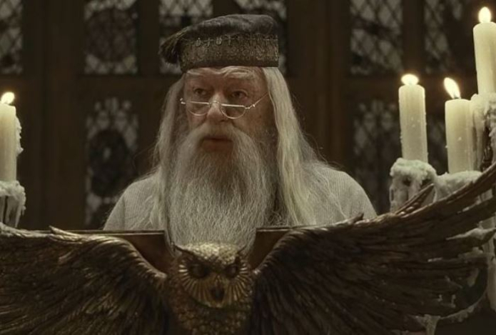 Джон Литгоу стал новым Дамблдором — показаны первые кадры сериала «Гарри Поттер»
