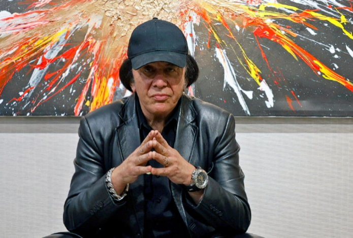 Басист Kiss попал в аварию за месяц до концерта в честь 50-летия группы