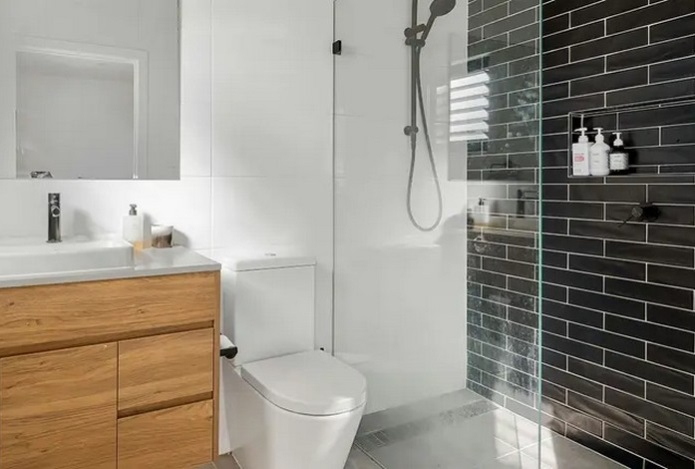 Как за две минуты вернуть свежесть унитазу