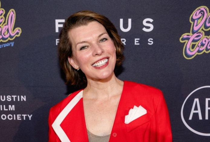 Мила Йовович удивила поклонников чрезмерной худобой. Фото