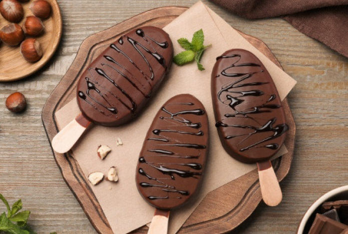 Чем полезно мороженое при больном горле