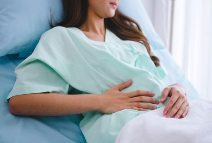 Женщина с четвертой стадией рака предупредила о неочевидных симптомах заболевания