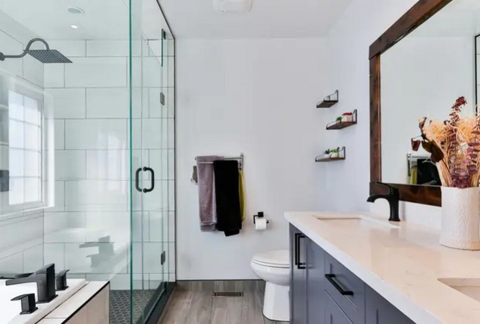 Эксперты рассказали, какие вещи нельзя держать в ванной