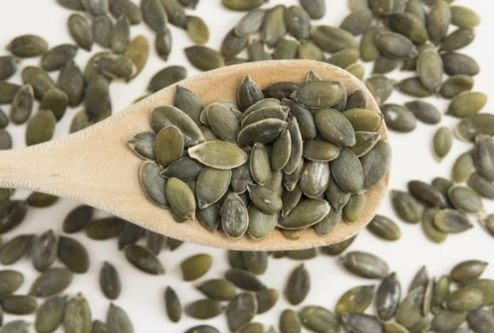 Правда ли, что горсть тыквенных семечек спасает от бессонницы